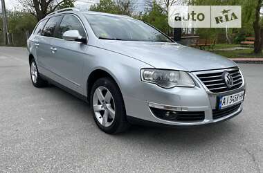 Універсал Volkswagen Passat 2008 в Вишгороді