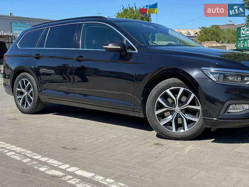Универсал Volkswagen Passat 2019 в Днепре