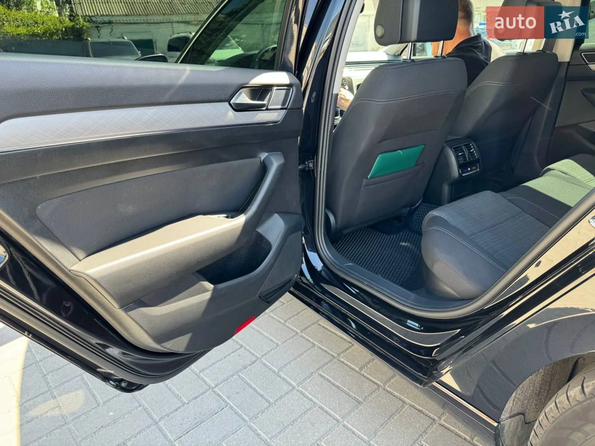 2019 Volkswagen Passat - мініатюра 25