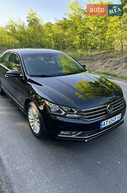 Седан Volkswagen Passat 2017 в Ивано-Франковске