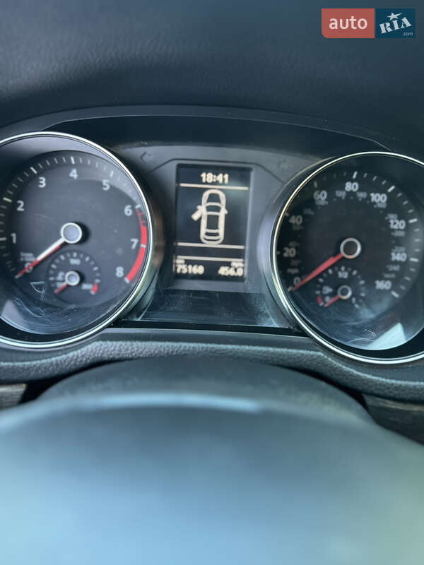 Седан Volkswagen Passat 2017 в Івано-Франківську