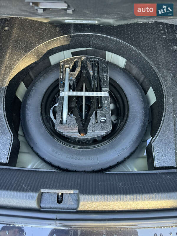 Седан Volkswagen Passat 2017 в Івано-Франківську