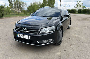 Универсал Volkswagen Passat 2013 в Николаеве
