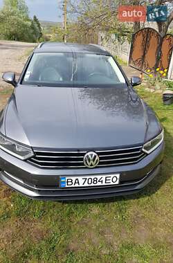 Универсал Volkswagen Passat 2015 в Александрие