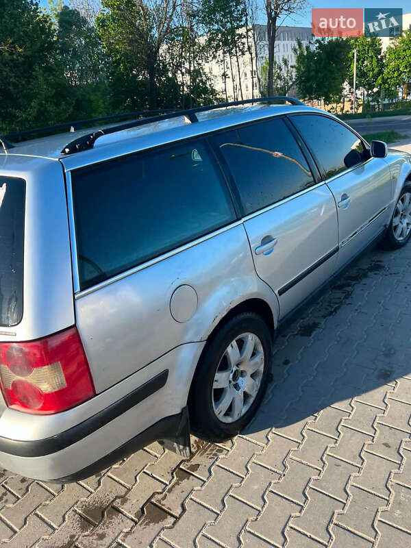 Универсал Volkswagen Passat 2004 в Львове