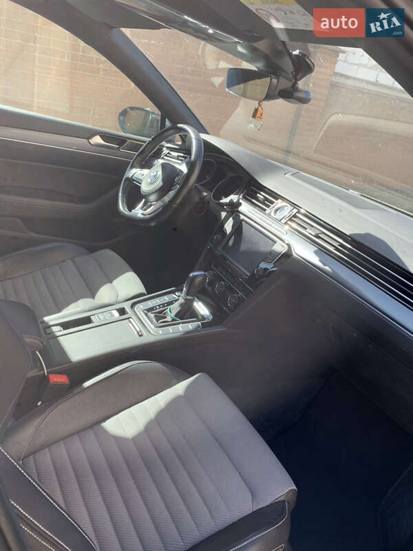 Универсал Volkswagen Passat 2017 в Умани