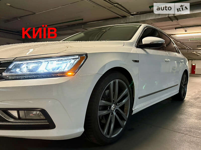 Седан Volkswagen Passat 2017 в Херсоні