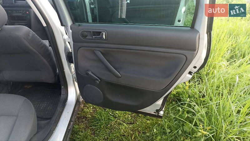 Универсал Volkswagen Passat 2005 в Буче