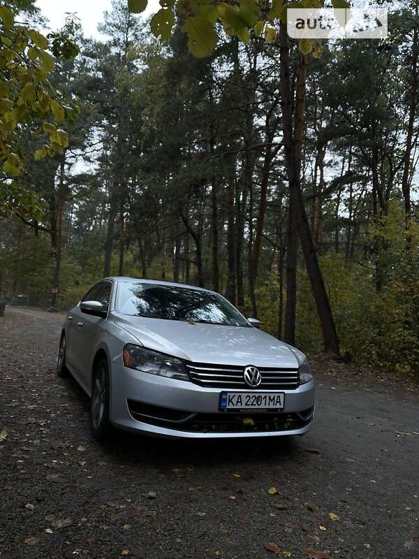 Седан Volkswagen Passat 2013 в Конотопе