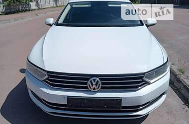 Седан Volkswagen Passat 2016 в Борисполі