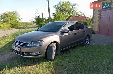 Седан Volkswagen Passat 2011 в Николаеве
