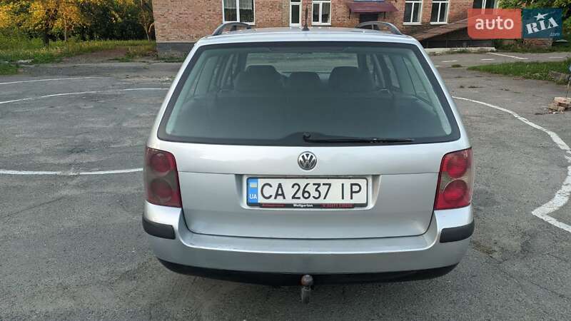 Універсал Volkswagen Passat 2004 в Звенигородці