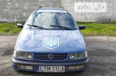 Универсал Volkswagen Passat 1995 в Украинке