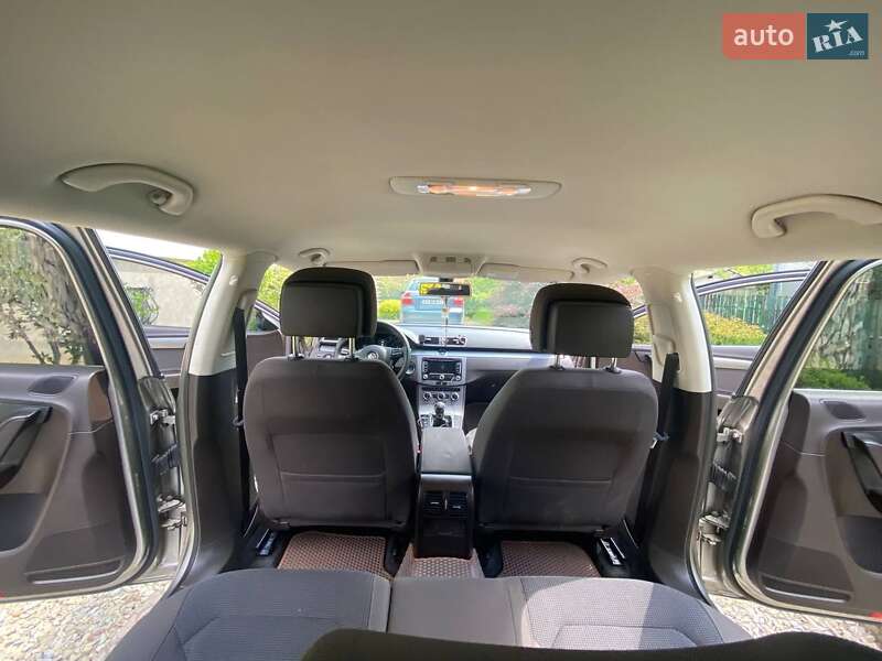 Универсал Volkswagen Passat 2014 в Ивано-Франковске