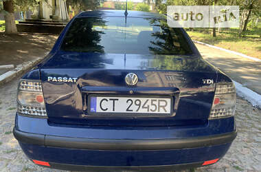 Седан Volkswagen Passat 2000 в Тульчине