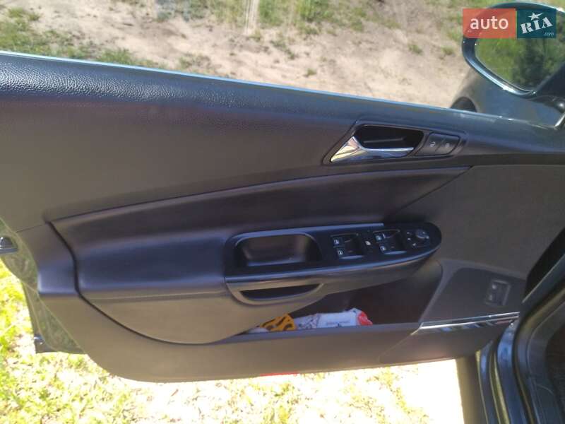 Універсал Volkswagen Passat 2007 в Вінниці