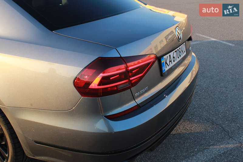 Седан Volkswagen Passat 2017 в Киеве
