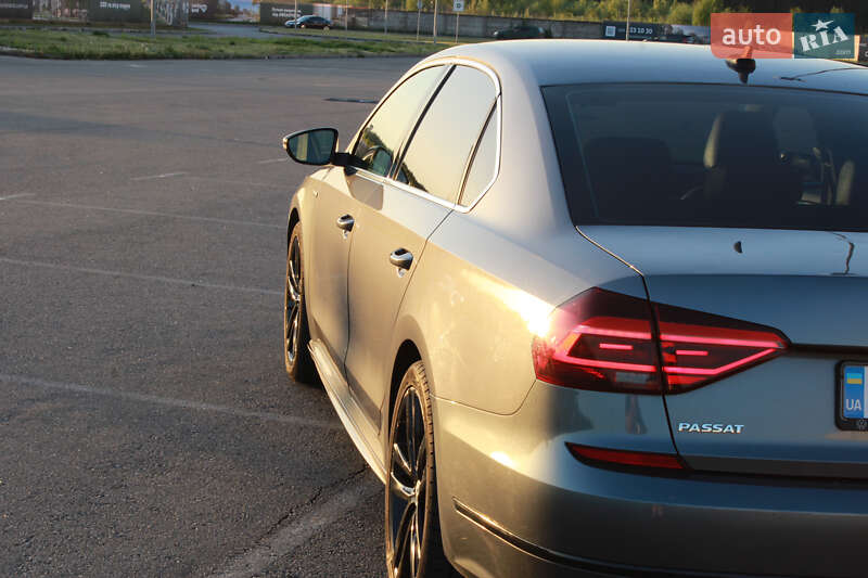 Седан Volkswagen Passat 2017 в Киеве