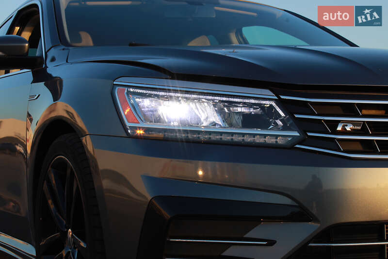 Седан Volkswagen Passat 2017 в Киеве