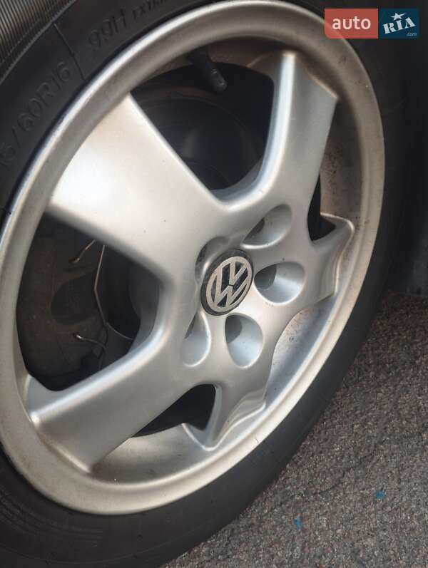 Универсал Volkswagen Passat 2008 в Коростене