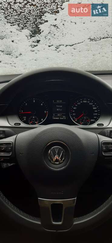 Универсал Volkswagen Passat 2013 в Любешове