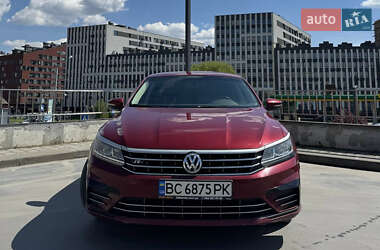 Седан Volkswagen Passat 2017 в Львове