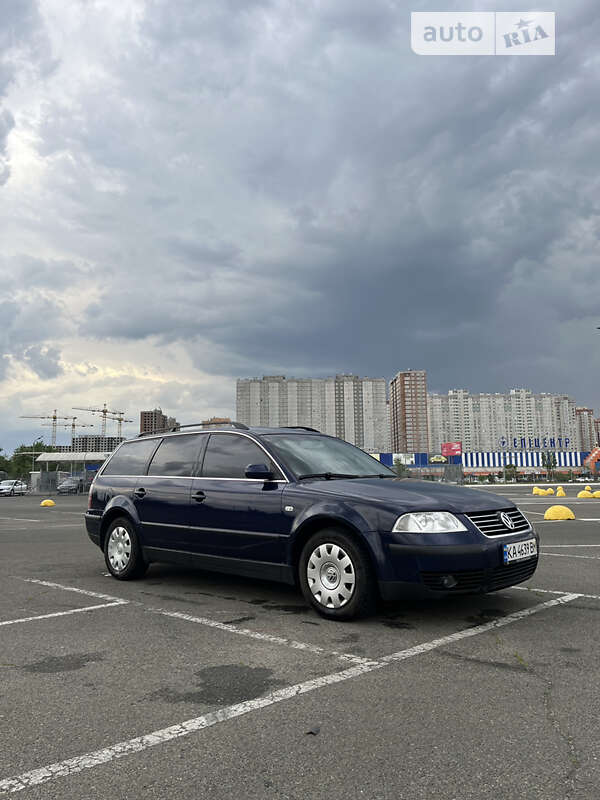 Универсал Volkswagen Passat 2003 в Киеве