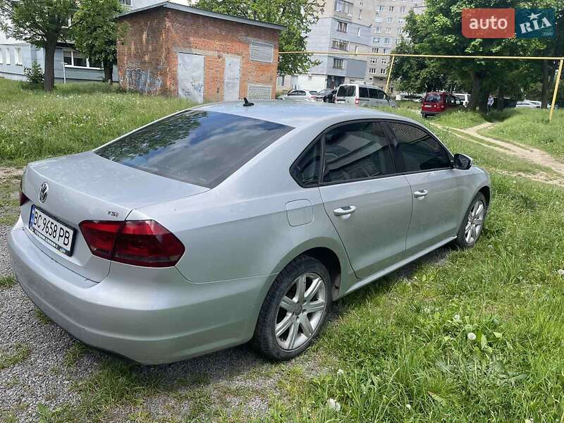 Седан Volkswagen Passat 2015 в Шептицькому фото 2 Седан Volkswagen Passat 2015 в Шептицькому