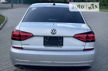 Седан Volkswagen Passat 2018 в Житомирі