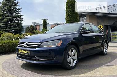 Седан Volkswagen Passat 2013 в Львове