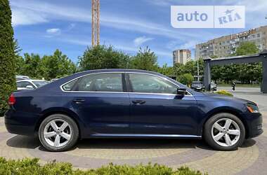 Седан Volkswagen Passat 2013 в Львове