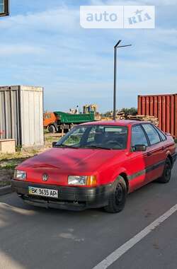Седан Volkswagen Passat 1989 в Ровно