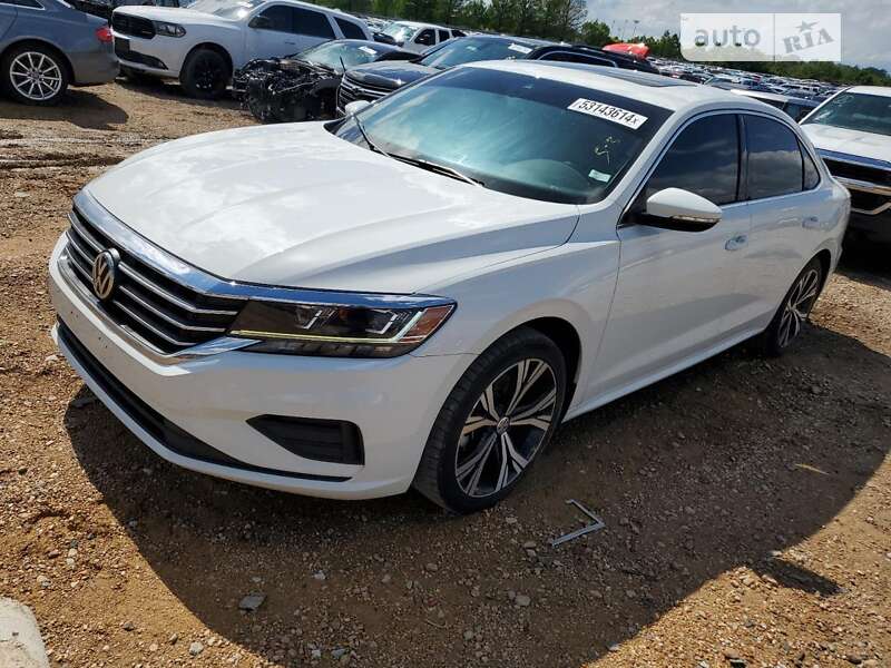 Седан Volkswagen Passat 2021 в Днепре