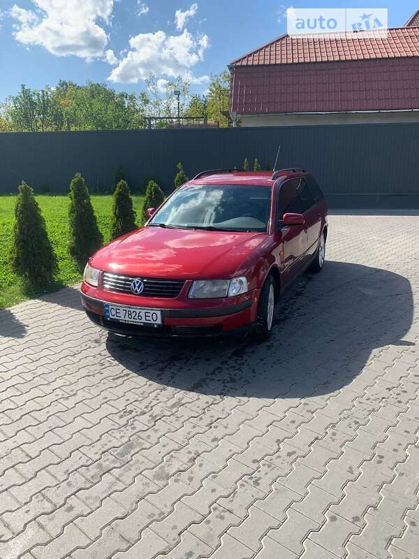 Універсал Volkswagen Passat 1997 в Чернівцях