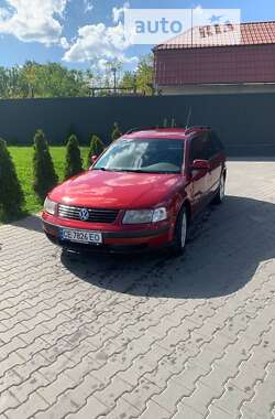 Універсал Volkswagen Passat 1997 в Чернівцях