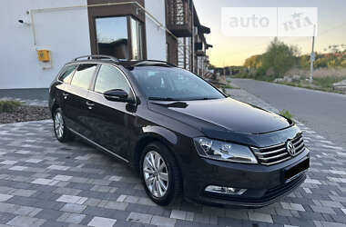 Універсал Volkswagen Passat 2012 в Хмельницькому