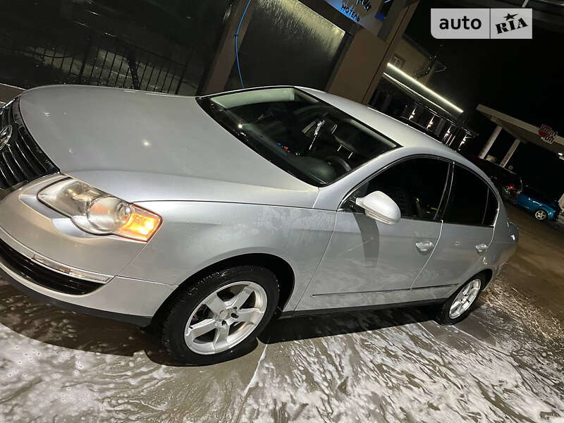 Седан Volkswagen Passat 2007 в Мостиске