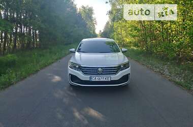 Седан Volkswagen Passat 2021 в Бородянке