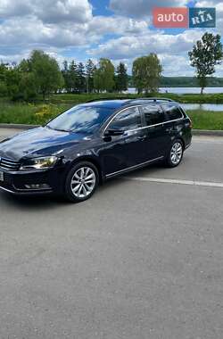 Універсал Volkswagen Passat 2013 в 