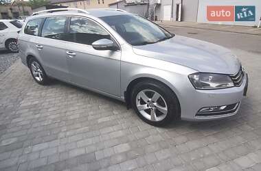 Універсал Volkswagen Passat 2012 в Львові