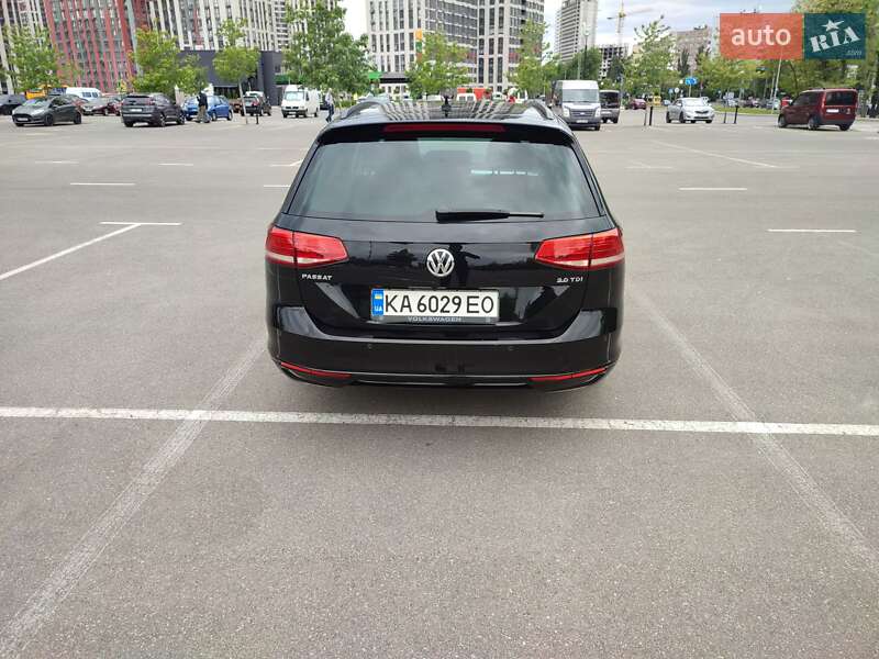 Универсал Volkswagen Passat 2017 в Киеве