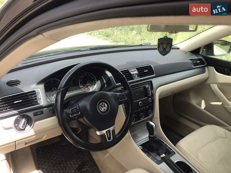 Седан Volkswagen Passat 2014 в Хмільнику