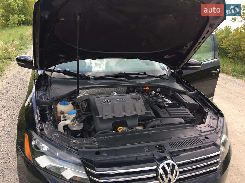Седан Volkswagen Passat 2014 в Хмільнику