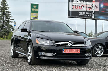 Седан Volkswagen Passat 2012 в Львове