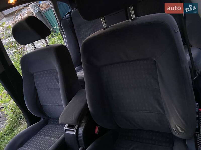 Седан Volkswagen Passat 2000 в Межгорье