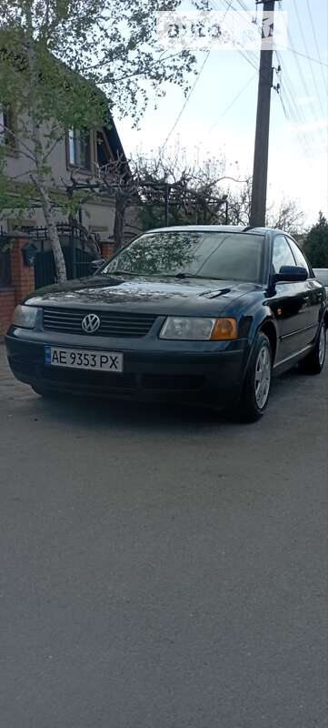 Седан Volkswagen Passat 1997 в Кривом Роге