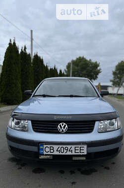 Седан Volkswagen Passat 1998 в Носовке