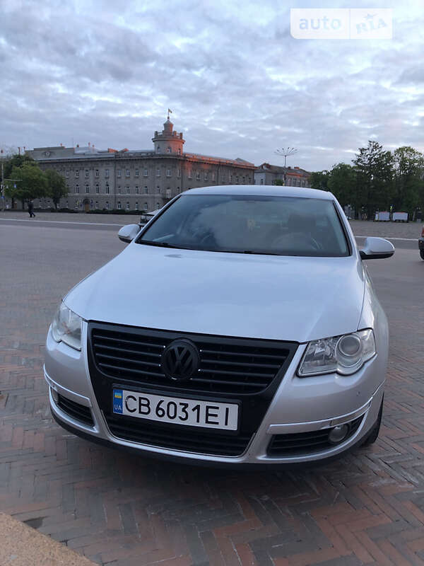 Седан Volkswagen Passat 2005 в Чернигове