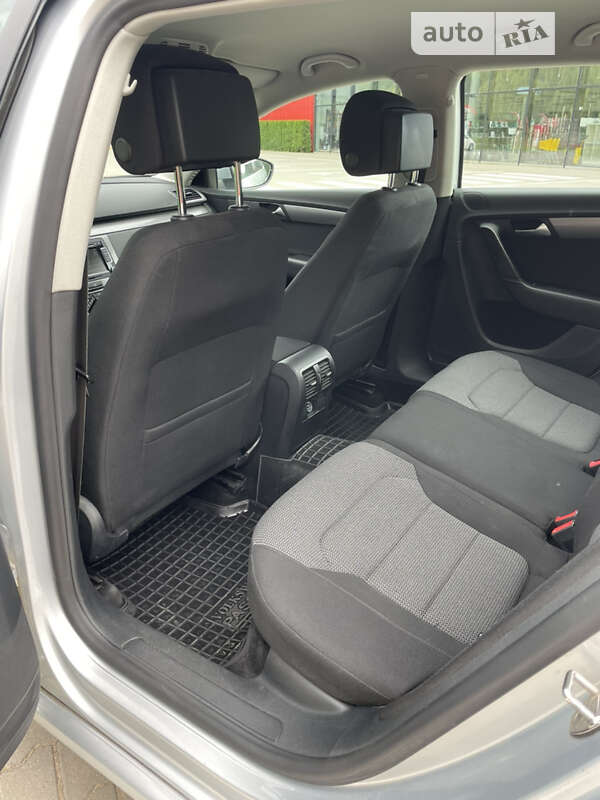 Универсал Volkswagen Passat 2012 в Виннице