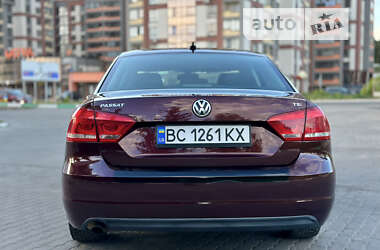 Седан Volkswagen Passat 2013 в Львове